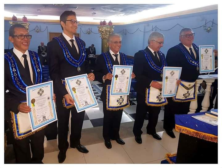 Como ingressar na organização Illuminati